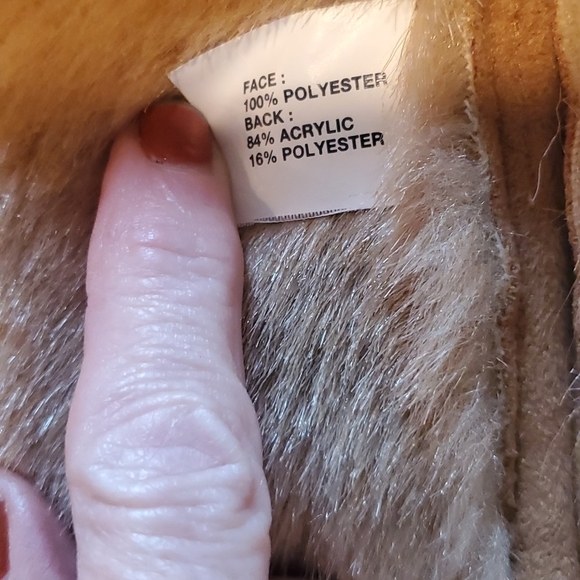 Gap Kids Unisex Faux Fur & Suede Hooded Button-Down Sz XS (4) Coat Jacket - Picture 8 of 13